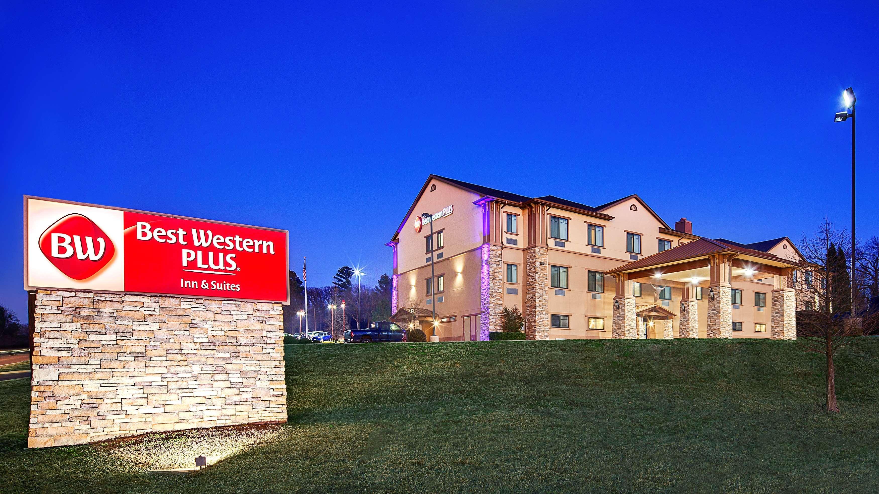 Western Royal Mountain & Hotel 3*