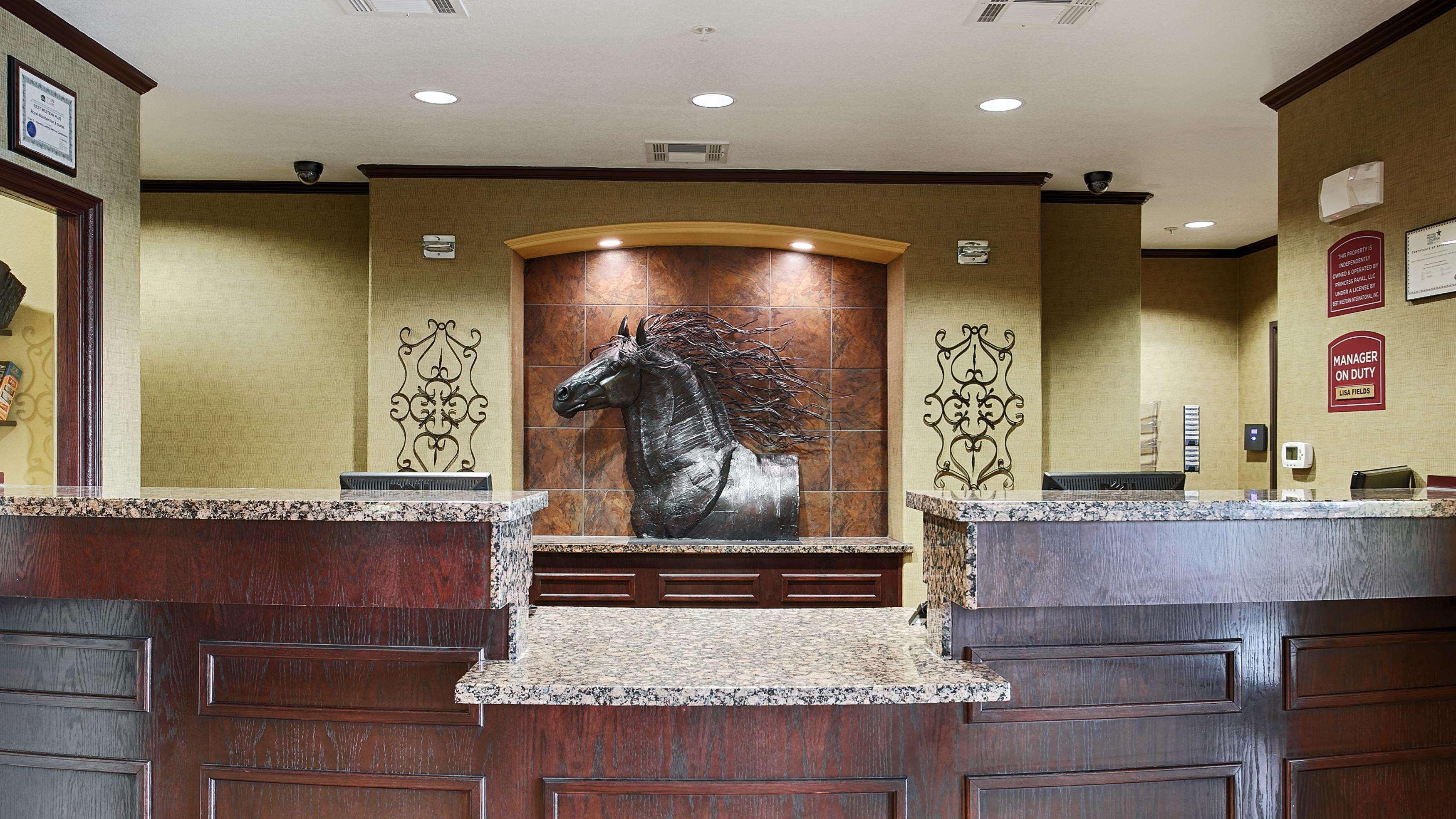Western Royal Mountain & Hotel 3*
