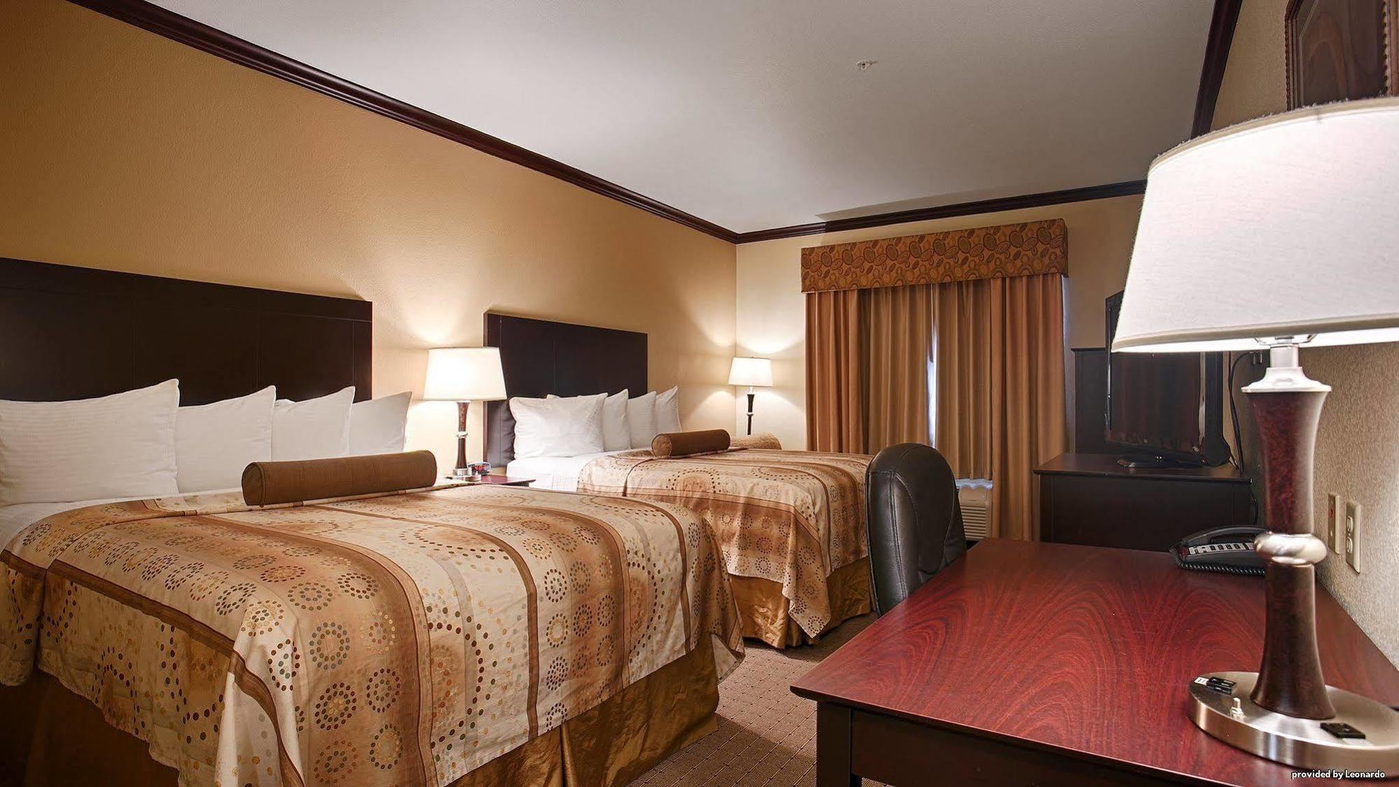 Western Royal Mountain & 3* Athens